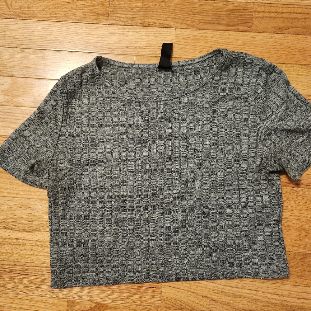 Crop fitness tee